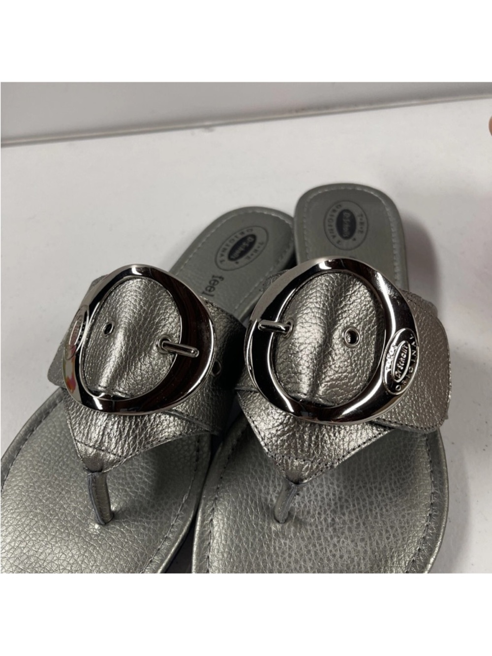 DR SCHOLL’S Feel Crazy Good ZODIAC Metallic Pewter/Silver Thong Sandals - Picture 11 of 11